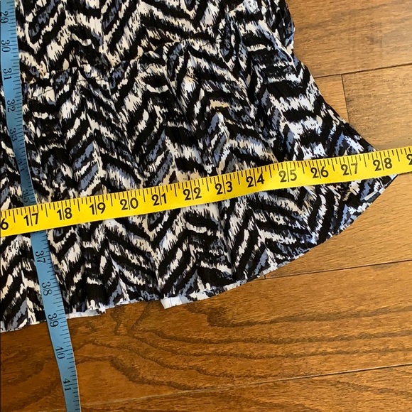 👗 Blue White and Black Dress Cute Details SzM - Picture 4 of 6